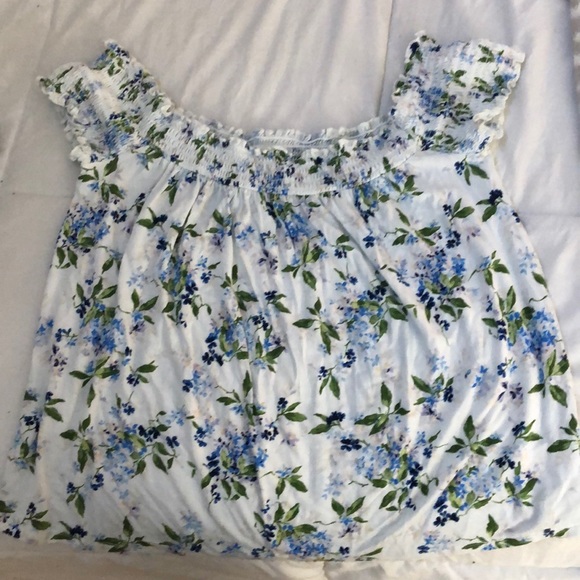 Tops - once worn really cute floral blouse